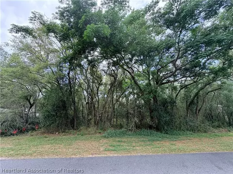 1727 N Berkley Rd, Avon Park, FL 33825
