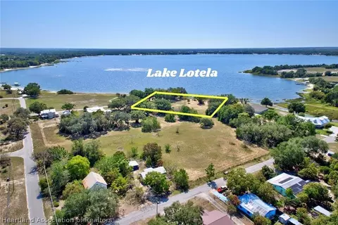 480 E Lakeview Dr, Avon Park, FL 33825