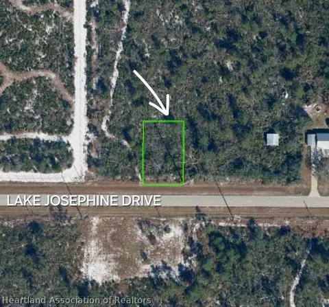 3266 Lake Josephine Dr, Sebring, FL 33875