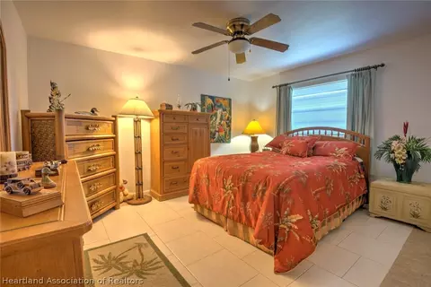 Bedroom - 7316 Lime Tree Ct, Sebring, FL 33876 photo 1 of 6