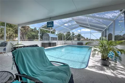 Exterior - 7316 Lime Tree Ct, Sebring, FL 33876 photo 3 of 9