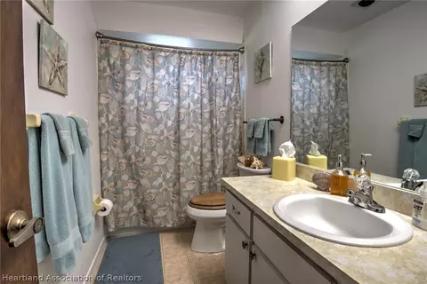 Bath - 7316 Lime Tree Ct, Sebring, FL 33876 photo 1 of 5