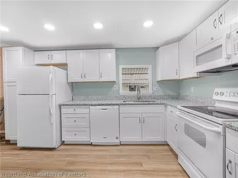 3345 Illinois Ave, Sebring, FL 33870 photo 9