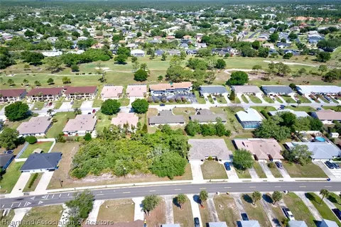 5624 Granada Blvd, Sebring, FL 33872 photo 2