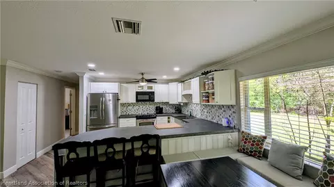 Kitchen - 6218 Apple Rd, Sebring, FL 33875 photo 3 of 4