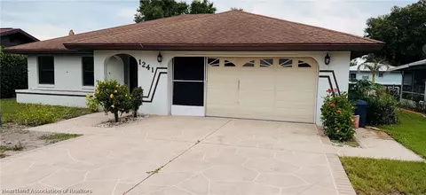 1241 Shamrock Dr, Sebring, FL 33875