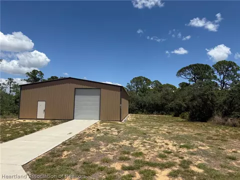 601 Buckley Rd, Lake Placid, FL 33852