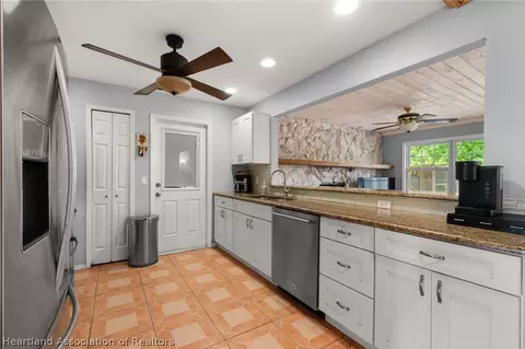 Kitchen - 131 Tortoise Rd, Sebring, FL 33876 photo 1 of 4