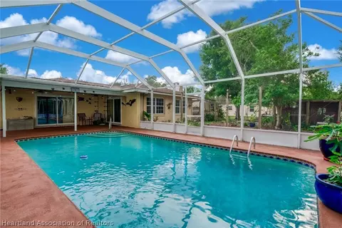 Exterior - 131 Tortoise Rd, Sebring, FL 33876 photo 8 of 9