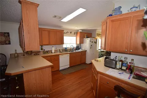 Kitchen - 3124 White Oak Rd, Lorida, FL 33857 photo 1 of 3