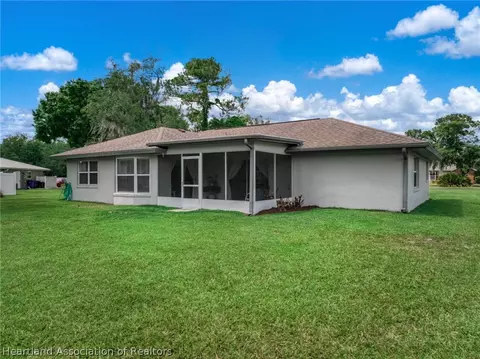 Exterior - 4125 Duffer Loop, Sebring, FL 33872 photo 4 of 5