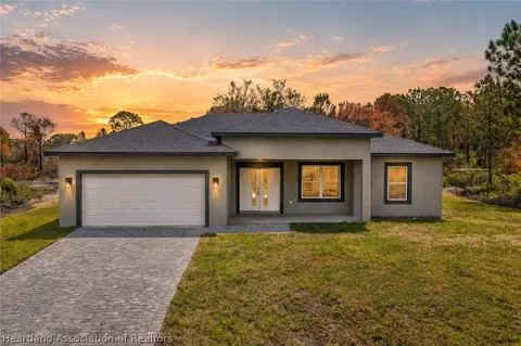 5230 San Juan Dr, Sebring, FL 33872