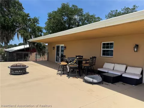Exterior - 607 State Road Hwy W, Frostproof, FL 33843 photo 2 of 5