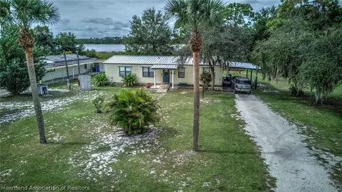 3092 Holiday Beach Dr, Avon Park, FL 33825