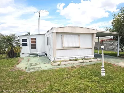 3200 Fairmount Dr, Sebring, FL 33870