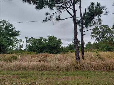 7936 Granada Blvd, Sebring, FL 33872