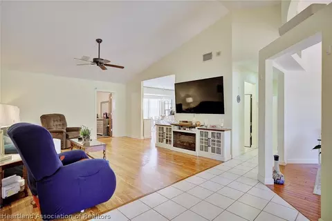 Entry Way - 1109 Hammock Rd, Sebring, FL 33870 photo 1 of 2