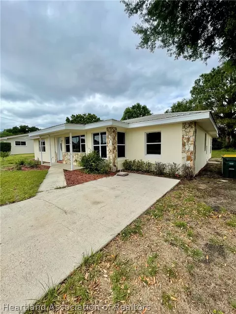 176 W Lake Damon Dr, Avon Park, FL 33825
