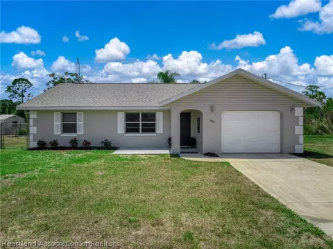 1901 S Heron St, Sebring, FL 33870