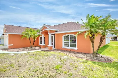 Exterior - 405 Mac Ln, Sebring, FL 33875 photo 7 of 8