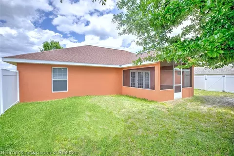 Exterior - 405 Mac Ln, Sebring, FL 33875 photo 4 of 8