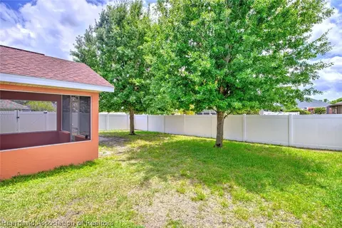 Exterior - 405 Mac Ln, Sebring, FL 33875 photo 5 of 8