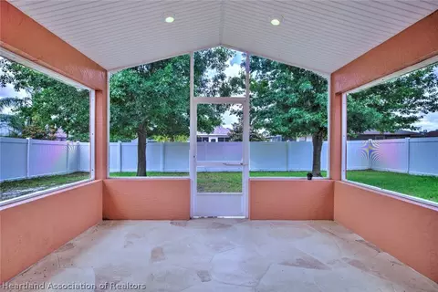 Exterior - 405 Mac Ln, Sebring, FL 33875 photo 2 of 8