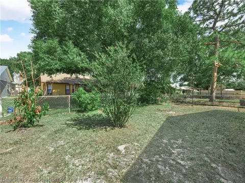 Exterior - 4040 Dunn Ave, Sebring, FL 33875 photo 9 of 11