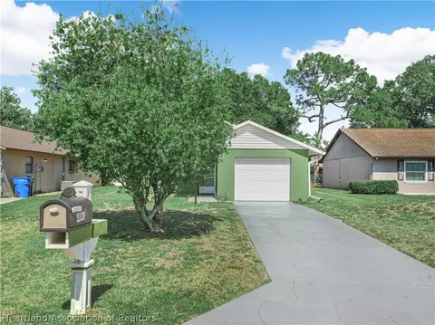 Exterior - 4040 Dunn Ave, Sebring, FL 33875 photo 2 of 11