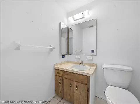 Bath - 4040 Dunn Ave, Sebring, FL 33875 photo 4 of 4