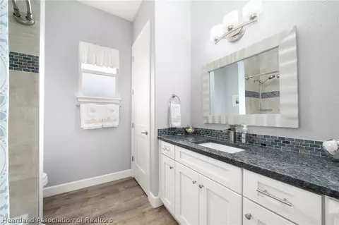 Bath - 4840 Myrtle Beach Dr, Sebring, FL 33872 photo 3 of 5
