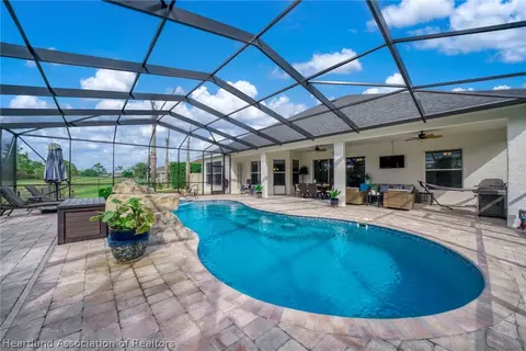 Exterior - 4840 Myrtle Beach Dr, Sebring, FL 33872 photo 6 of 8