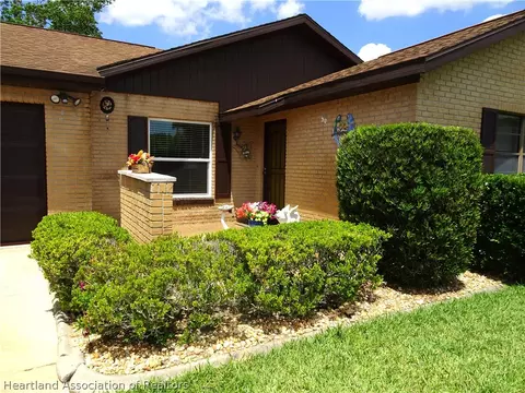 30 Jasmine St, Lake Placid, FL 33852