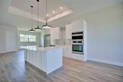 Kitchen - 6416 Concord Dr, Sebring, FL 33876 photo 5 of 7