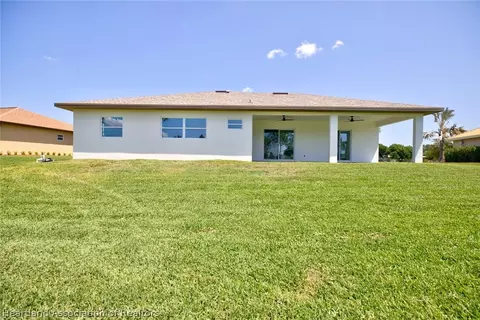 Exterior - 6416 Concord Dr, Sebring, FL 33876 photo 4 of 4