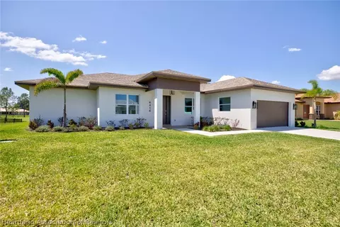 Exterior - 6416 Concord Dr, Sebring, FL 33876 photo 2 of 4