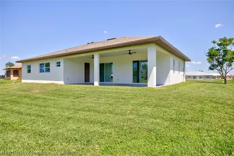 Exterior - 6416 Concord Dr, Sebring, FL 33876 photo 3 of 4