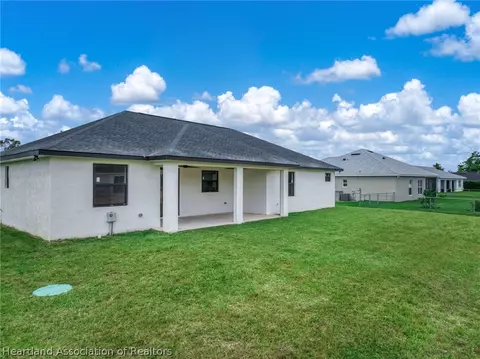 Exterior - 4975 San Ignacio Dr, Sebring, FL 33872 photo 2 of 5