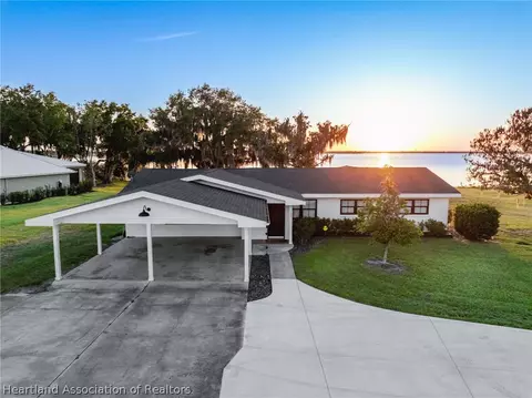 1843 S Lake Reedy Blvd, Frostproof, FL 33843