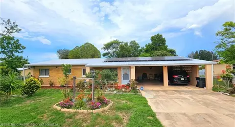 105 Wiggins Ave, Avon Park, FL 33825