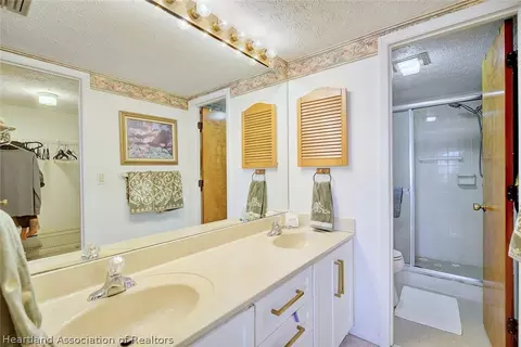 Bath - 4989 Casablanca Circle J1, Sebring, FL 33870 photo 1 of 4