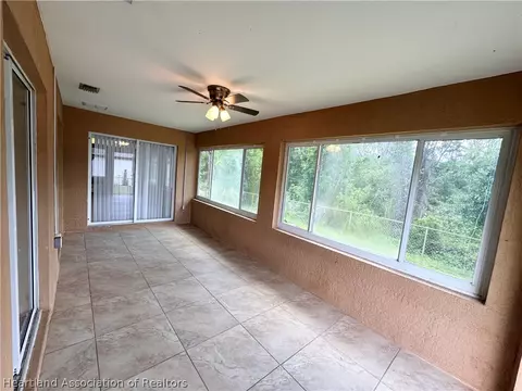 Exterior - 8737 Capilla St, Sebring, FL 33872 photo 7 of 10