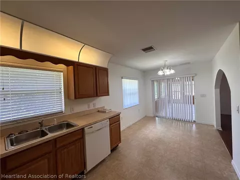 Kitchen - 8737 Capilla St, Sebring, FL 33872 photo 3 of 5