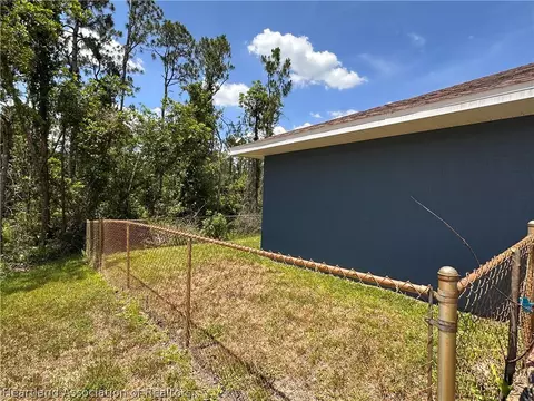 Exterior - 8737 Capilla St, Sebring, FL 33872 photo 10 of 10