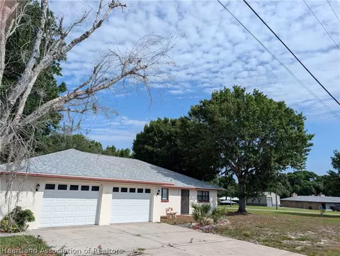 303 E Waterway Ave NW, Lake Placid, FL 33852