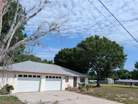 303 E Waterway Ave NW, Lake Placid, FL 33852