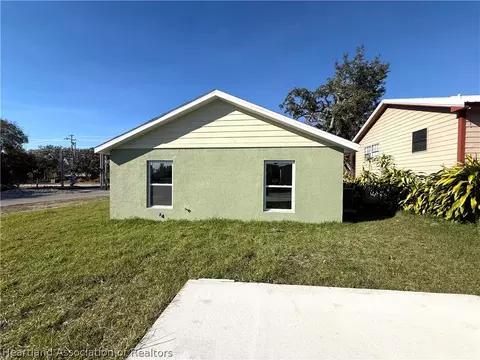 Exterior - 623 Lemon Ave, Sebring, FL 33870 photo 5 of 5