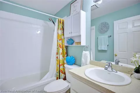 Bath - 3706 Sarria Ave, Sebring, FL 33872 photo 2 of 5
