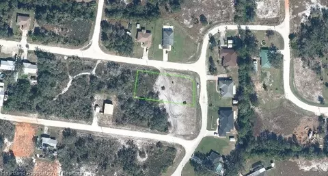 2013 W Royalton Rd, Avon Park, FL 33825