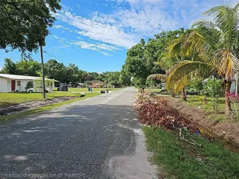 676 NE 28th Ave, Okeechobee, FL 34972 photo 5